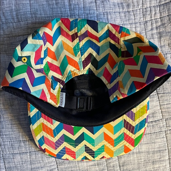 Serengetee Colorful Chevron Pattern Cap - Picture 2 of 2